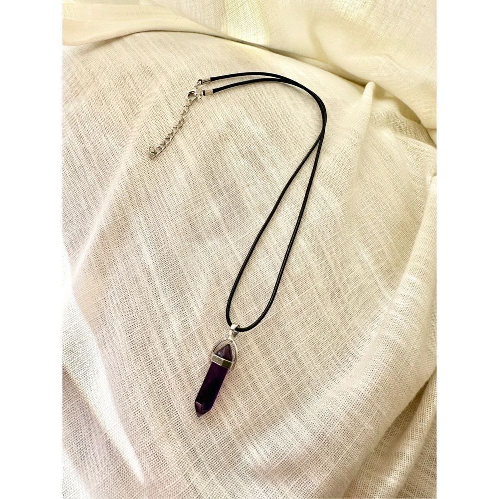 Dark purple stone pendant necklace